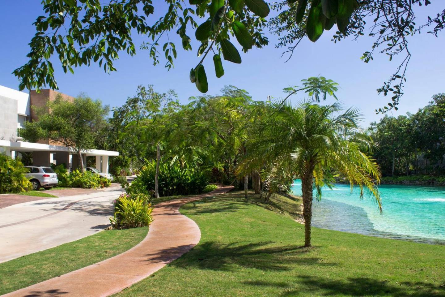 מרידה Modern House Surrounded By Nature מראה חיצוני תמונה